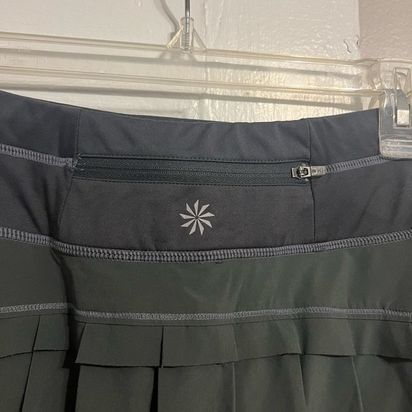 Athleta Runaround Skort Tennis Skirt Charcoal Gray XS - Picture 6 of 9